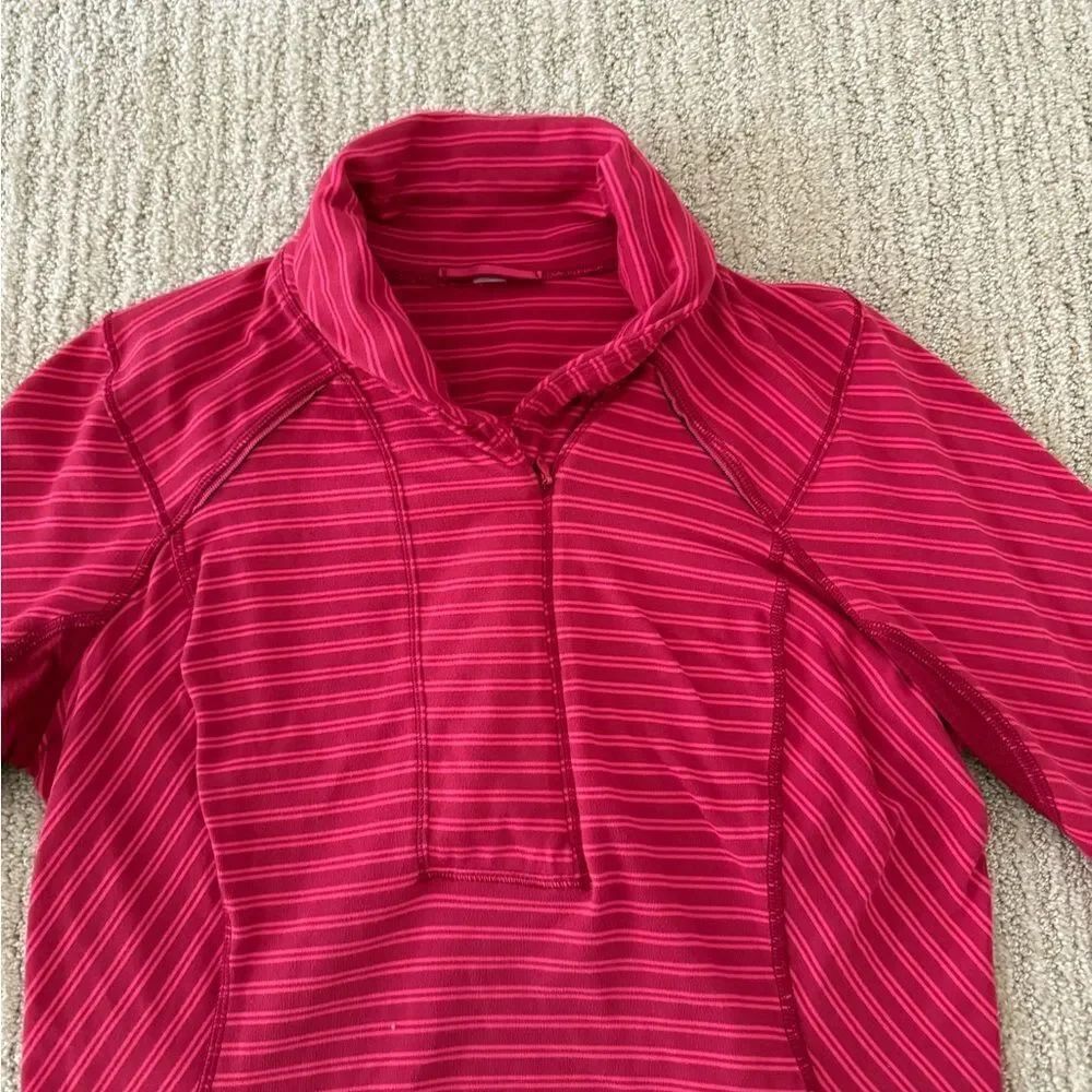 Lululemon Women's Red Striped Workout Top - Picture 4 of 7